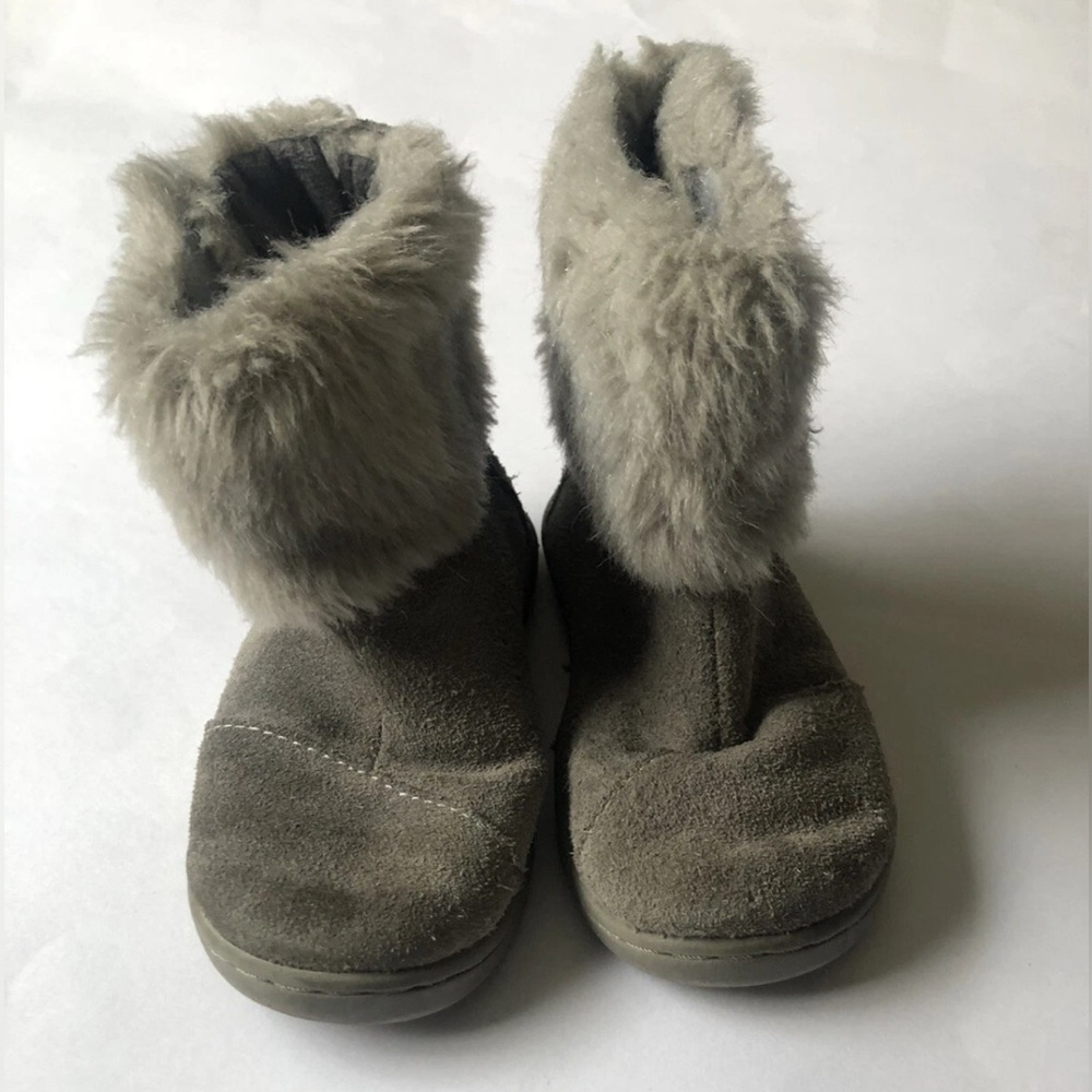 Toms Toddler Nepal Suede Boots 7